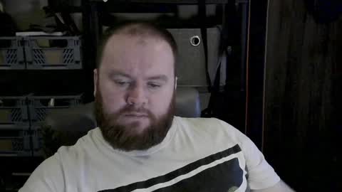 twitter theirishman205 online show from December 24, 2024, 4:08 pm