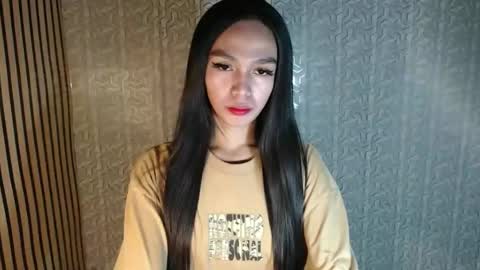 IRISH AND TRIXIE online show from April 18, 2026, 2:59 am