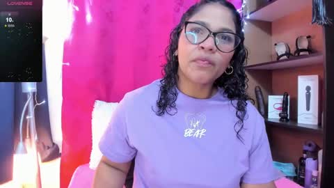 Snapshot of iriss_25 chatting on January 9, 2025, 1:45 pm iris online show from January 9, 2025, 1:45 pm