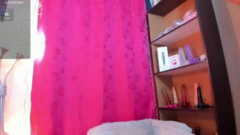 Snapshot of iriss_25 chatting on January 22, 2025, 6:20 pm iris online show from January 22, 2025, 6:20 pm