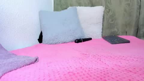 Snapshot of iriss_25 chatting on February 23, 2025, 3:51 pm iris online show from February 23, 2025, 3:51 pm