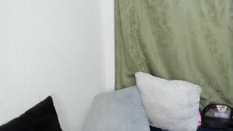 Snapshot of iriss_25 chatting on February 24, 2025, 6:15 pm iris online show from February 24, 2025, 6:15 pm