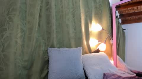 Snapshot of iriss_25 chatting on March 3, 2025, 1:31 pm iris online show from March 3, 2025, 1:31 pm