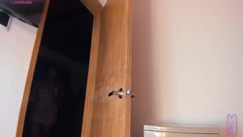 iris online show from March 8, 2026, 8:51 am