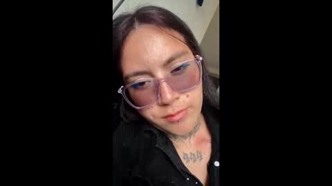 iriss_cardenas online show from February 8, 2026, 8:23 pm