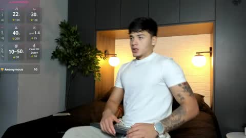 Iron Tous online show from April 6, 2026, 10:00 pm