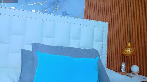 Snapshot of irresistiblemilf chatting on September 15, 2025, 12:27 pm Sandy  online show from September 15, 2025, 12:27 pm