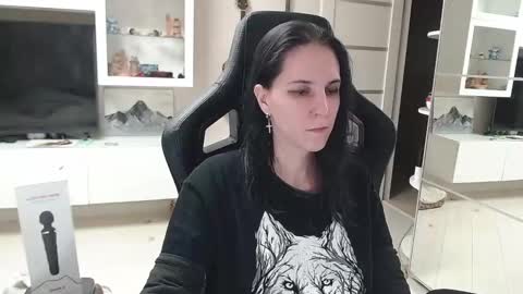 Irwi Tomboy online show from February 14, 2025, 9:32 pm