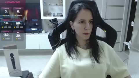 Irwi Tomboy online show from October 15, 2025, 10:43 pm