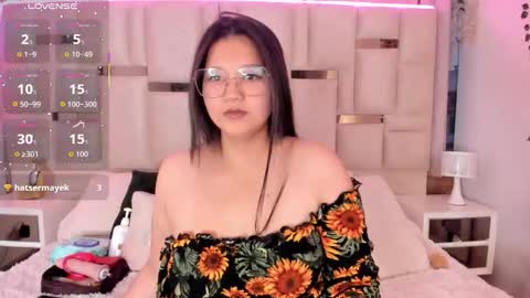Snapshot of isa__rose chatting on October 21, 2025, 10:27 am isa rose online show from October 21, 2025, 10:27 am