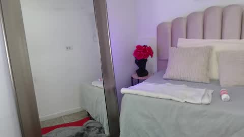 isa_bigass online show from November 2, 2025, 5:32 am