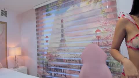    online show from September 23, 2025, 11:24 am