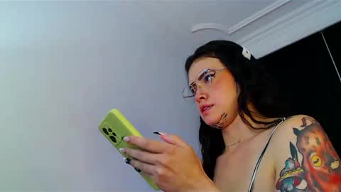       online show from February 6, 2025, 2:33 am