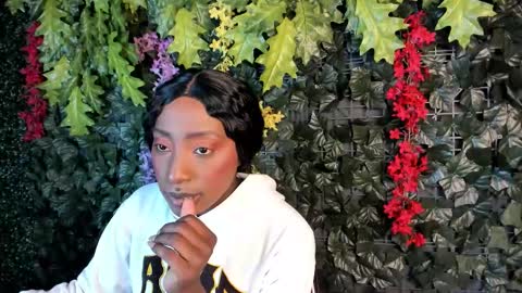 Isabella online show from January 9, 2026, 3:20 am