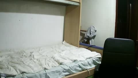 Isaac99c online show from February 3, 2025, 4:57 am