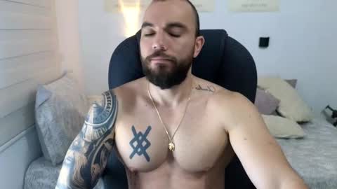 Snapshot of isaac_carter chatting on September 18, 2025, 11:12 am Isaac carter online show from September 18, 2025, 11:12 am