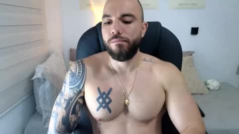 Snapshot of isaac_carter chatting on September 25, 2025, 11:03 am Isaac carter online show from September 25, 2025, 11:03 am