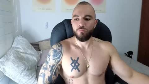 Snapshot of isaac_carter chatting on October 17, 2025, 11:13 am Isaac carter online show from October 17, 2025, 11:13 am