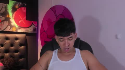 isaac_cryston online show from September 13, 2025, 8:08 pm