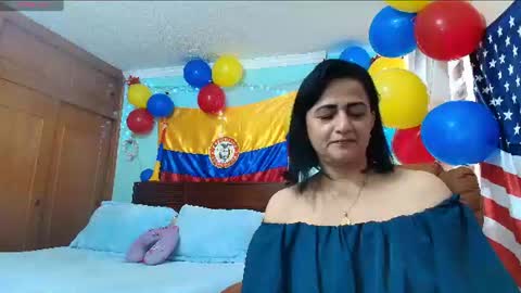 Snapshot of isabeel_sofia01 chatting on June 25, 2026, 2:43 pm Isabeel Sofia online show from June 25, 2026, 2:43 pm