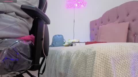 ISABELA  online show from April 7, 2026, 11:32 am