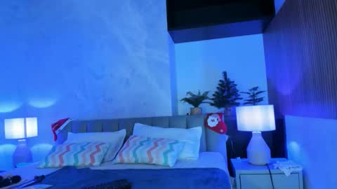 isabelastefano online show from December 16, 2025, 3:22 am