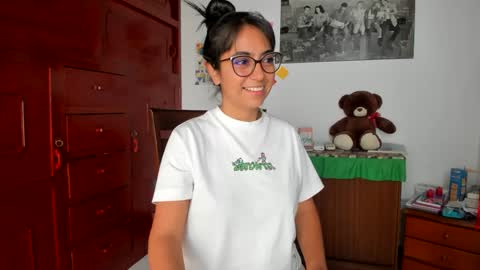 Snapshot of isabella22_1 chatting on December 3, 2024, 3:44 pm Isabella22 1 online show from December 3, 2024, 3:44 pm