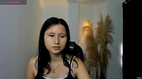 Isabella online show from April 22, 2026, 1:56 pm