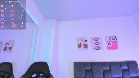 Isabella Moon9 online show from April 8, 2026, 12:27 pm