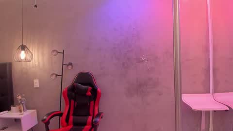 Isabella Nowa online show from February 7, 2026, 12:20 pm