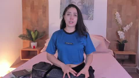 isabella_winkler online show from July 13, 2026, 11:13 am