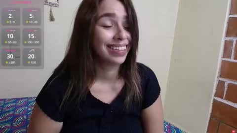 isabellaa_smith03 online show from September 28, 2025, 10:59 pm