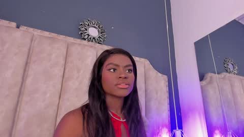 Snapshot of isabellabroms21 chatting on January 17, 2025, 9:06 pm    v online show from January 17, 2025, 9:06 pm