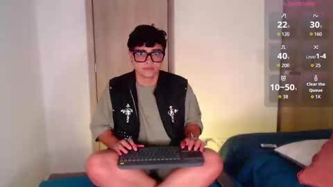 Isabella Mout  online show from April 14, 2026, 4:18 am