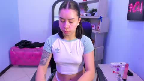 isebella online show from June 25, 2026, 2:21 pm