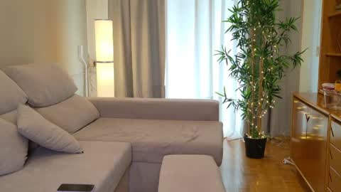 isabellauribe online show from April 30, 2026, 11:05 am