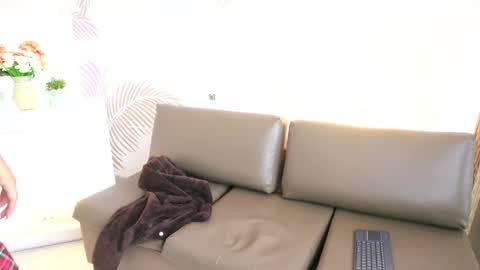   online show from March 31, 2026, 12:38 pm