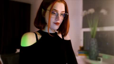 Snapshot of isabelle_stern chatting on December 16, 2024, 3:54 pm Madame Isabelle online show from December 16, 2024, 3:54 pm