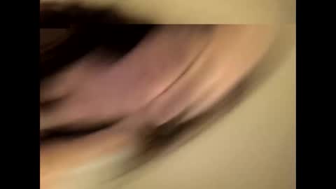 isabellenoela93 online show from November 3, 2025, 1:51 am