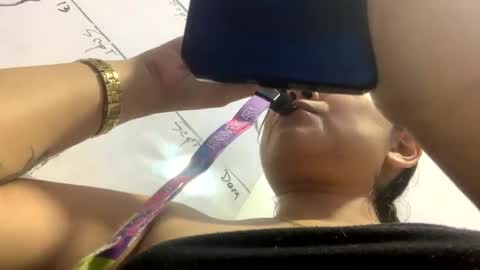 Isa online show from September 17, 2025, 4:14 am