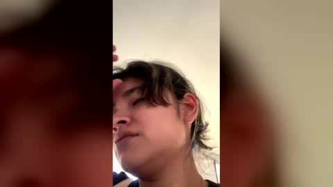 Isa online show from March 9, 2026, 10:36 pm