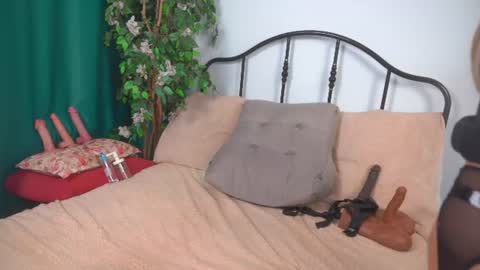 Snapshot of isadoradunkan chatting on July 17, 2026, 8:14 pm isadoradunkan online show from July 17, 2026, 8:14 pm