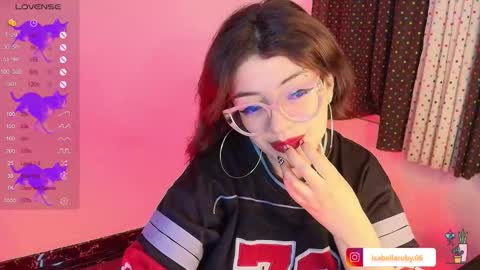 Isabella Ferrer online show from October 9, 2025, 9:40 am