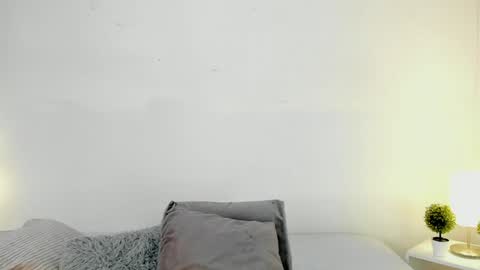 Snapshot of isameow chatting on January 15, 2025, 12:09 am isameow online show from January 15, 2025, 12:09 am