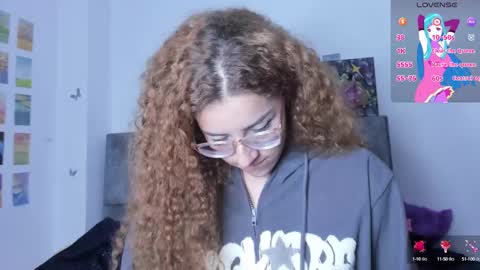 Snapshot of isangel_ chatting on March 5, 2025, 3:40 am Isabela  online show from March 5, 2025, 3:40 am