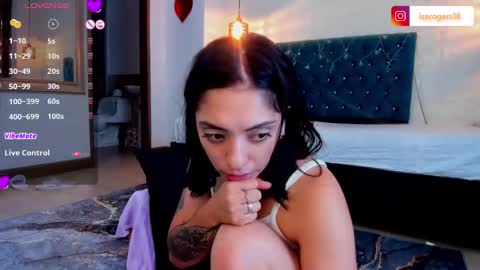 isabel  online show from March 11, 2025, 2:51 pm