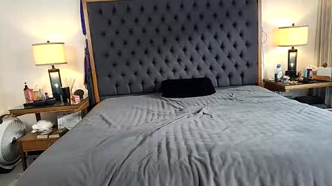 isela online show from November 18, 2025, 10:03 pm