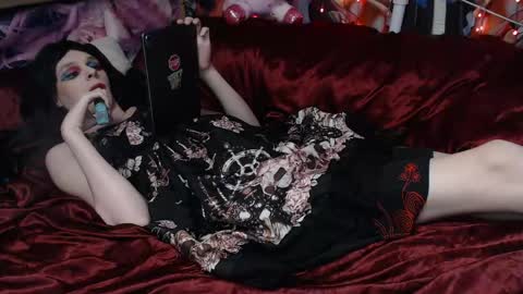 Sele online show from June 2, 2026, 11:40 pm