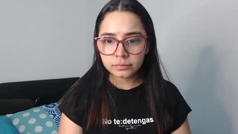 Snapshot of isemma chatting on March 10, 2025, 3:01 am Emma online show from March 10, 2025, 3:01 am