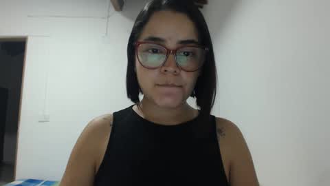 Snapshot of isemma chatting on September 11, 2025, 3:28 am Emma online show from September 11, 2025, 3:28 am